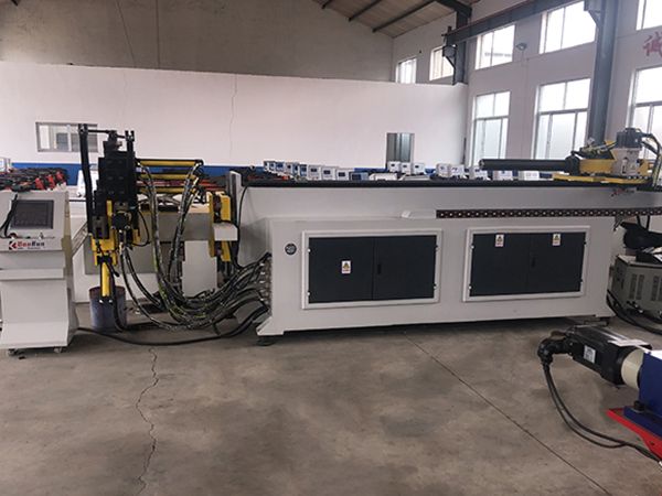 DW63CNC-5A-3S型全自動彎管機